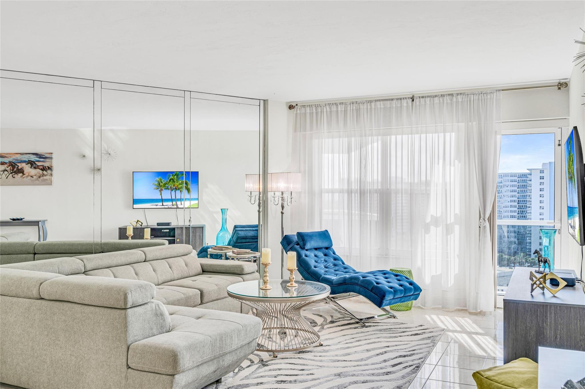 Royal Ambassador - Residential