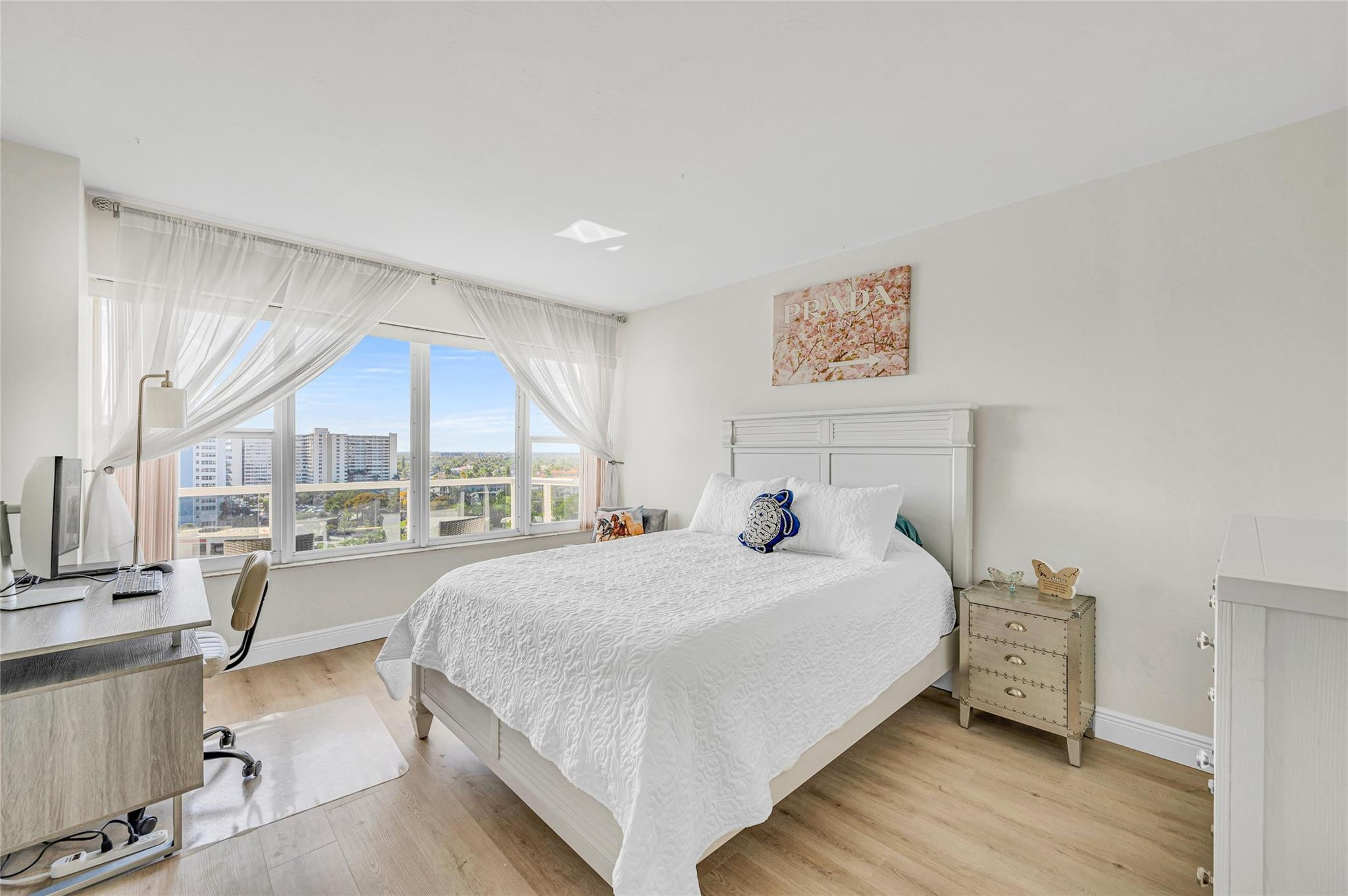 Royal Ambassador - Residential