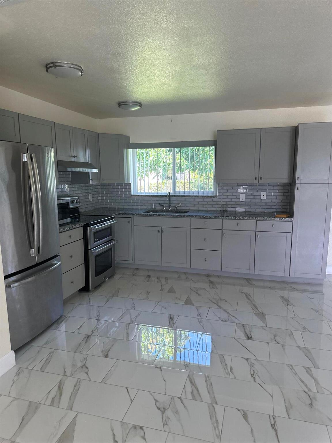 PORT ST LUCIE SECTION 49 - Residential Lease