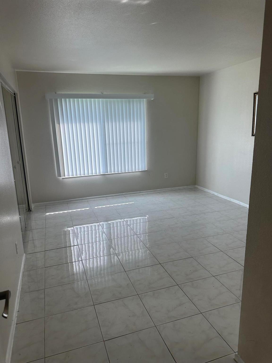 PORT ST LUCIE SECTION 49 - Residential Lease