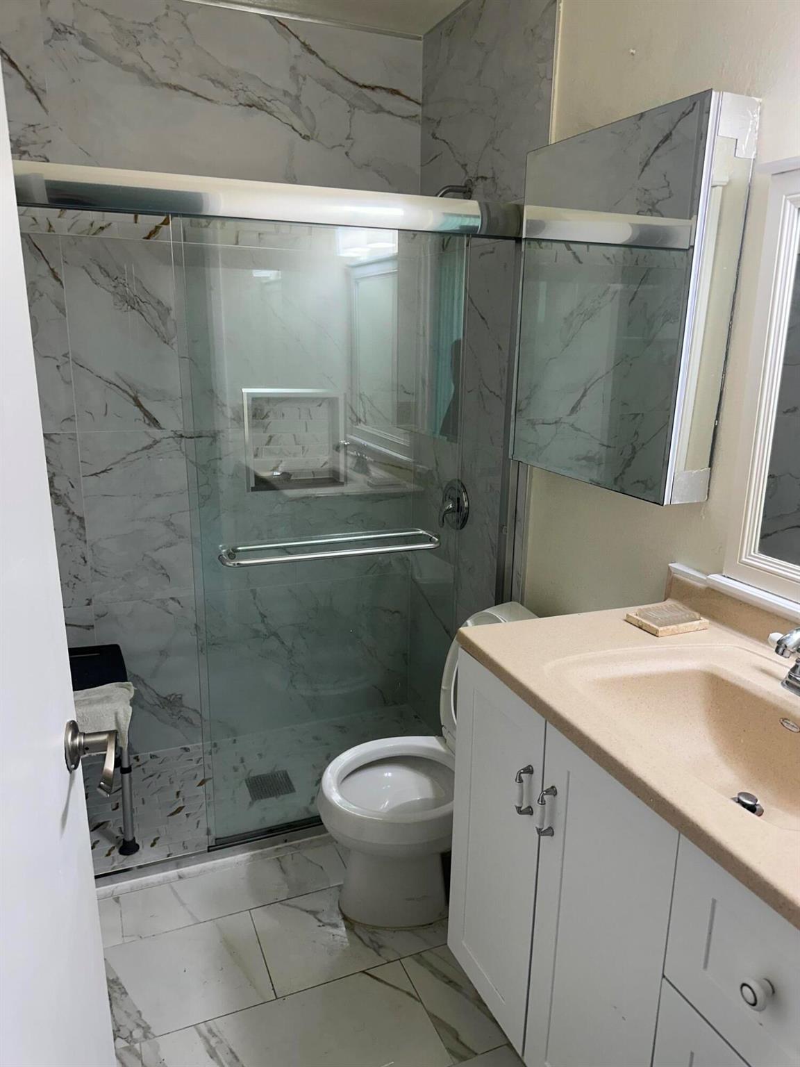PORT ST LUCIE SECTION 49 - Residential Lease