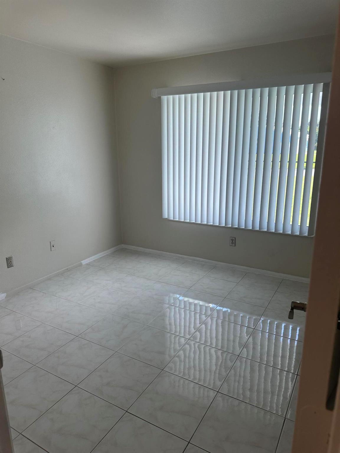 PORT ST LUCIE SECTION 49 - Residential Lease
