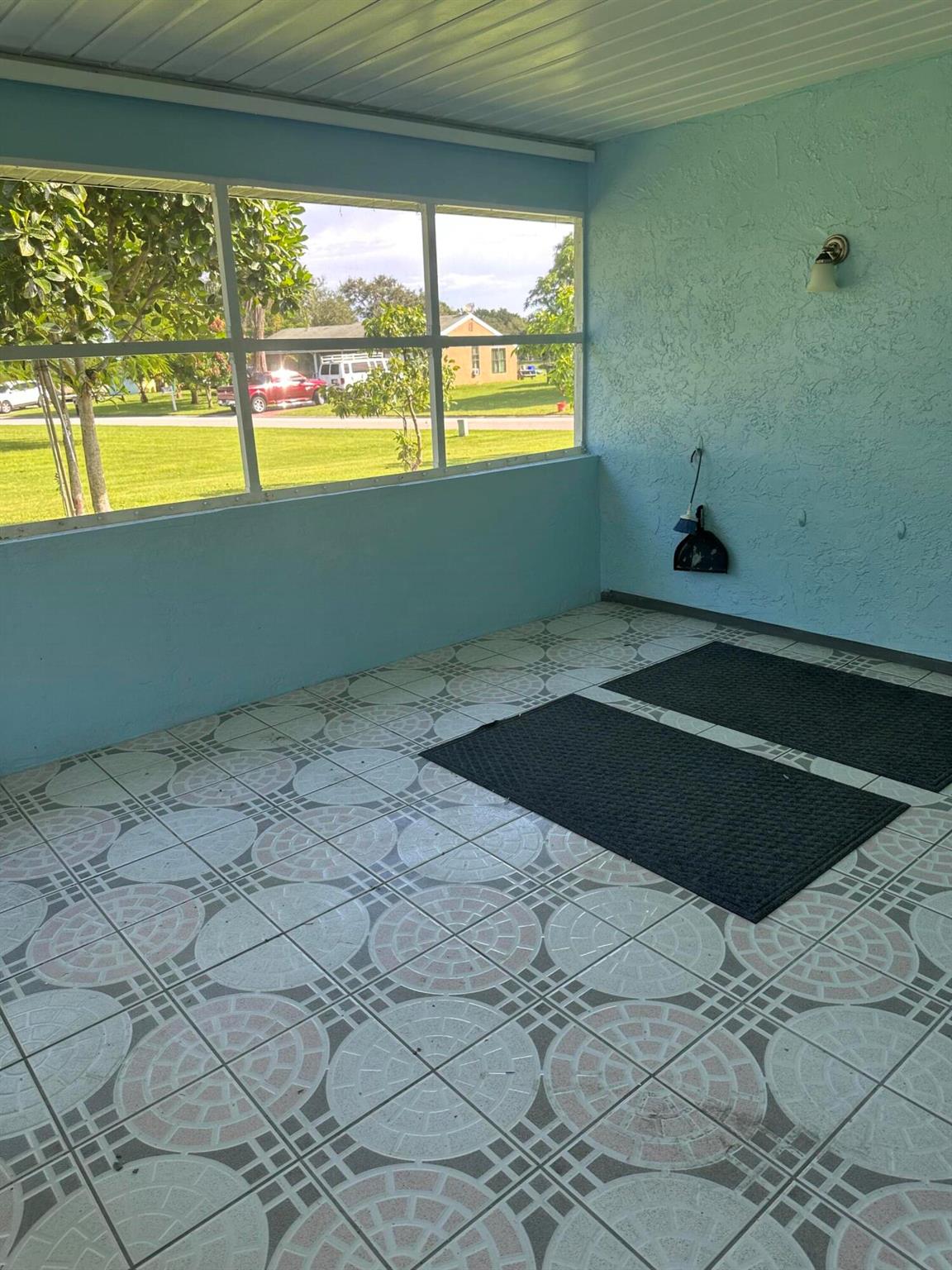 PORT ST LUCIE SECTION 49 - Residential Lease