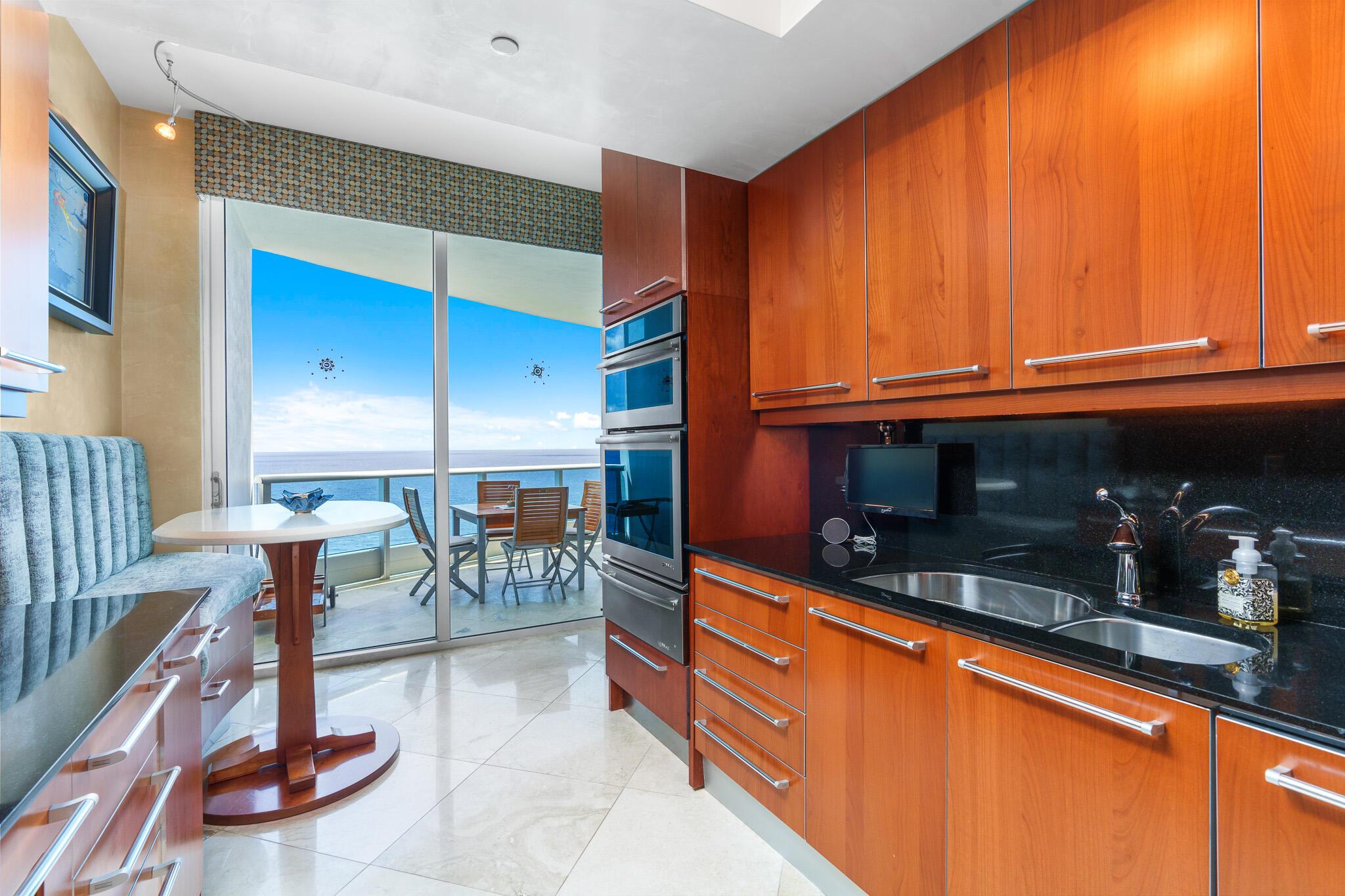 AQUAZUL CONDO - Residential