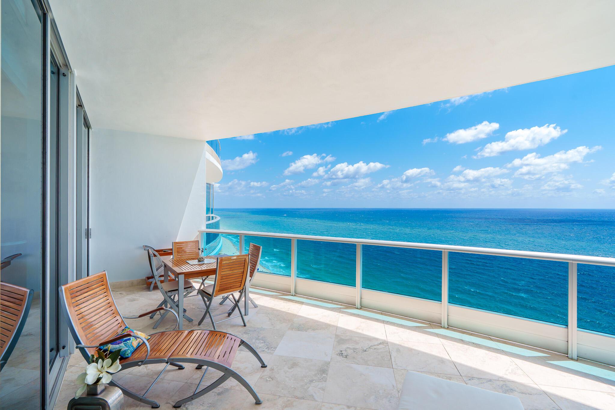 AQUAZUL CONDO - Residential