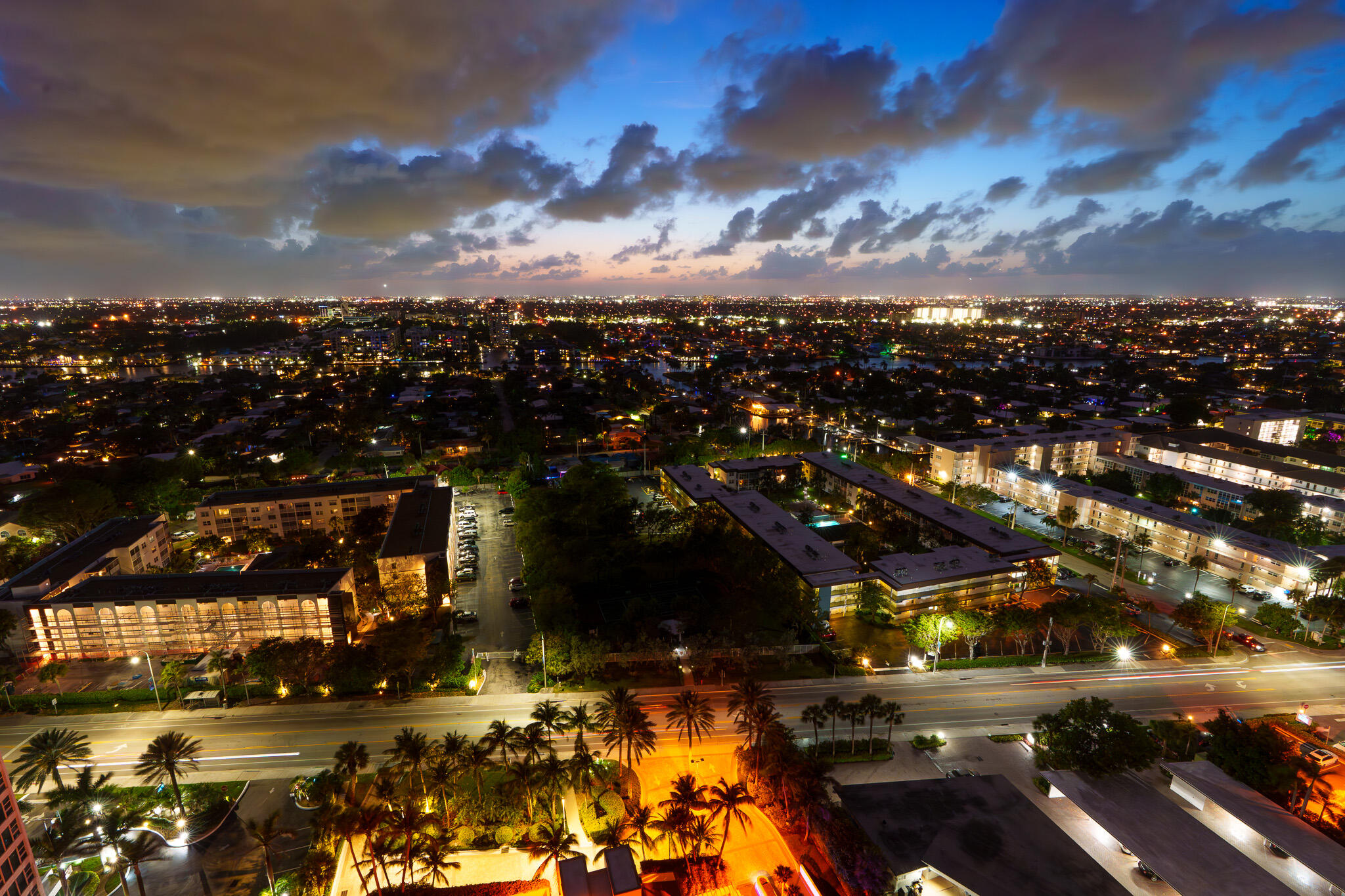 AQUAZUL CONDO - Residential