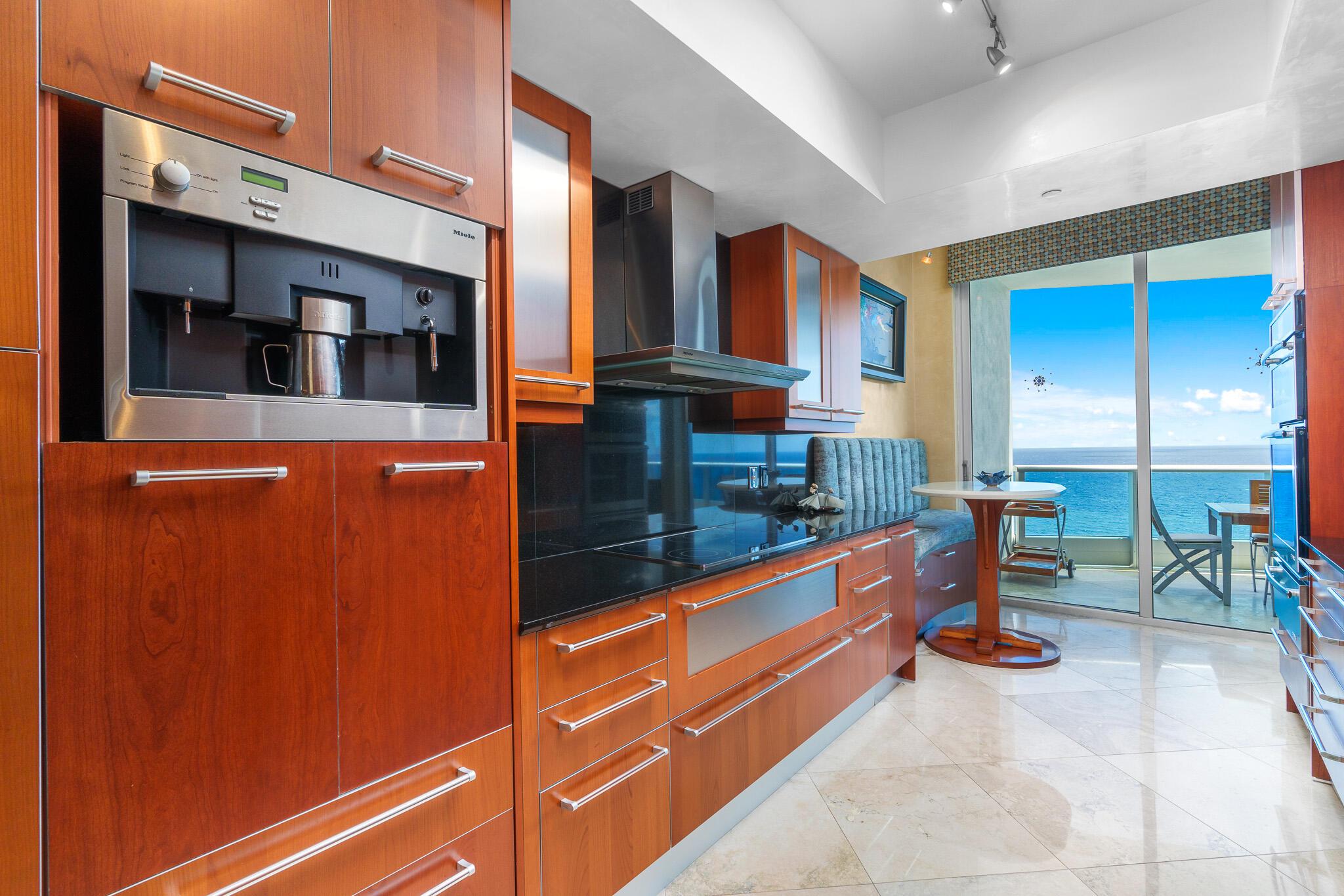 AQUAZUL CONDO - Residential