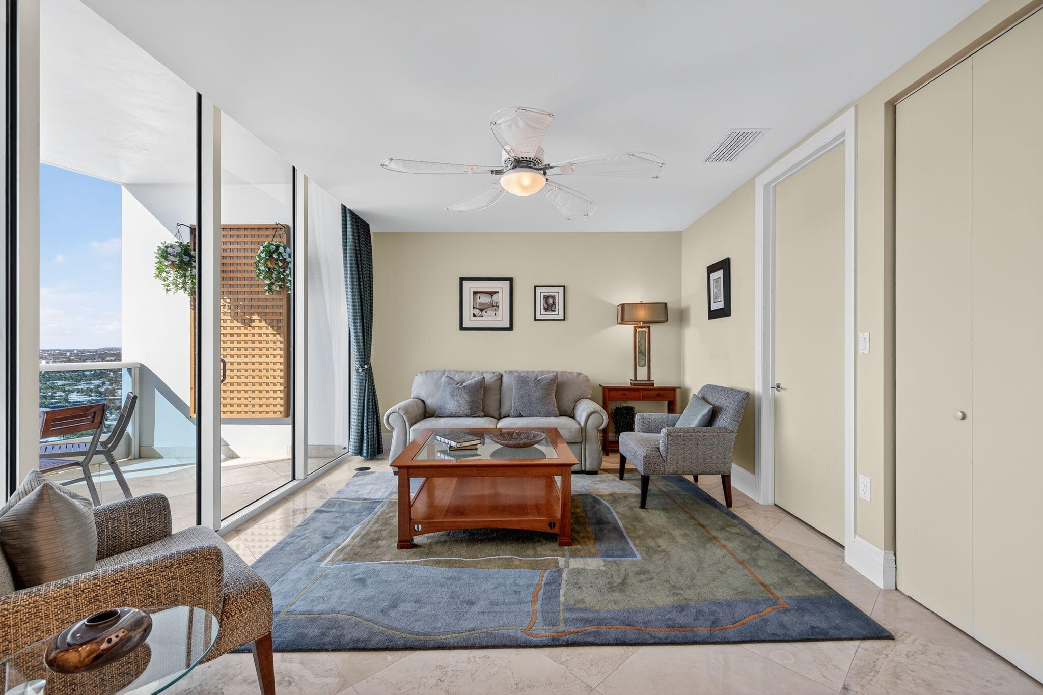 AQUAZUL CONDO - Residential