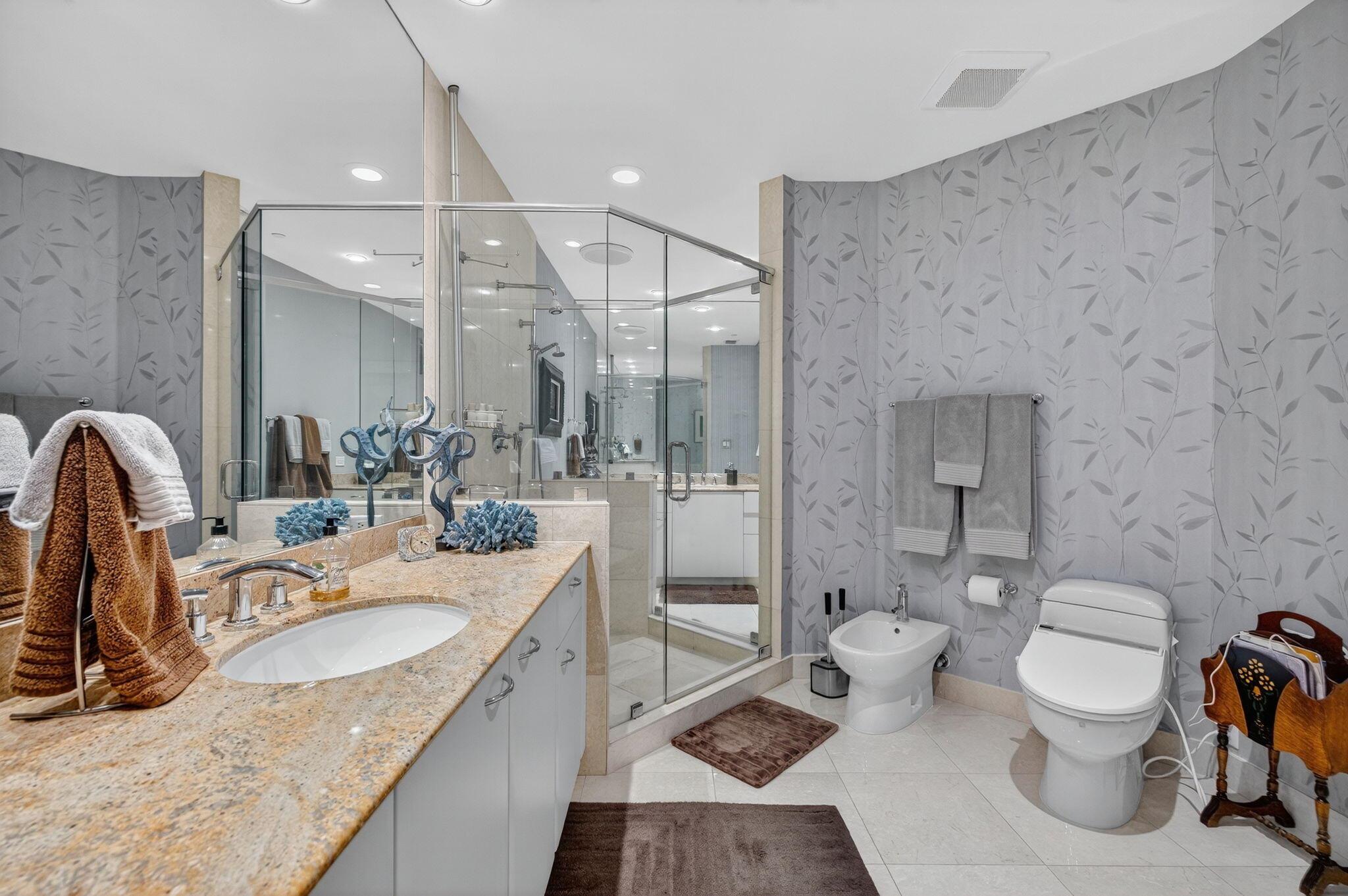 AQUAZUL CONDO - Residential