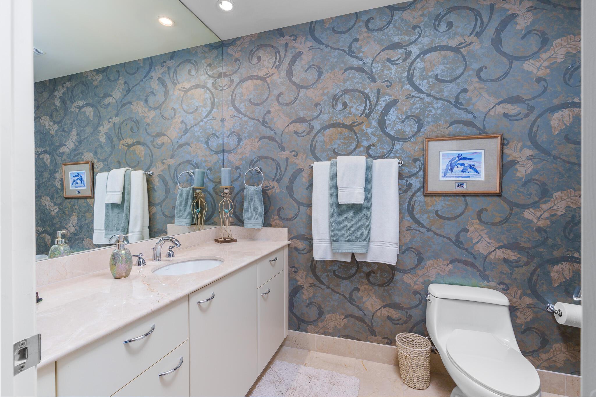 AQUAZUL CONDO - Residential