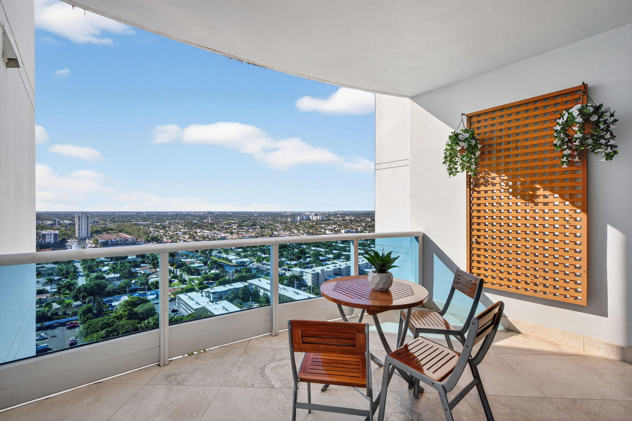 AQUAZUL CONDO - Residential