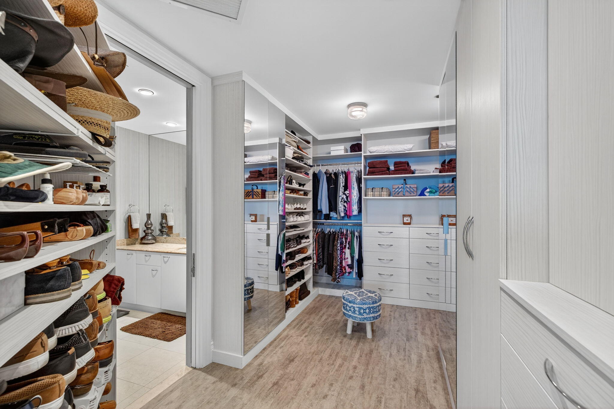 AQUAZUL CONDO - Residential