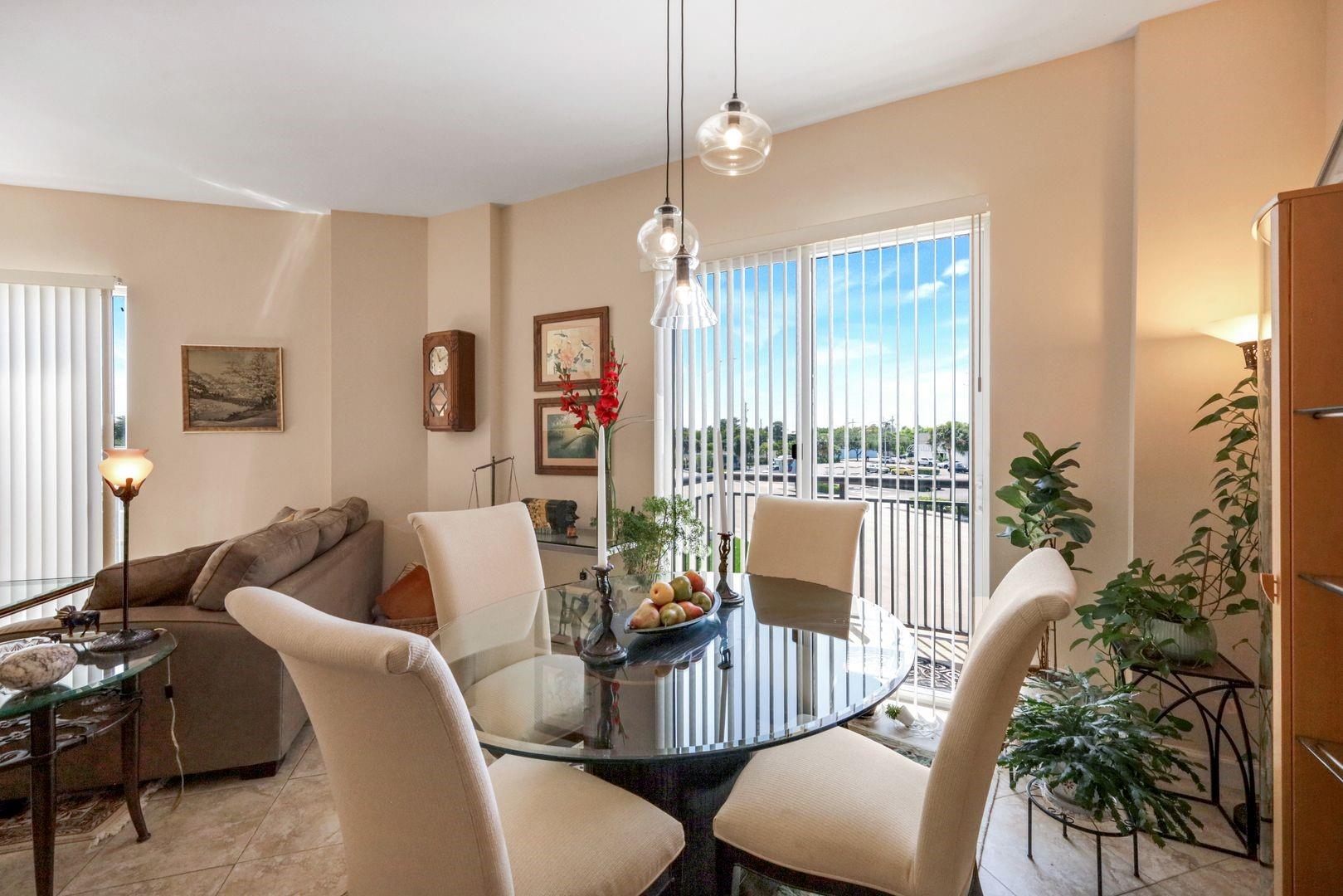 2631 NE 14th Ave 200