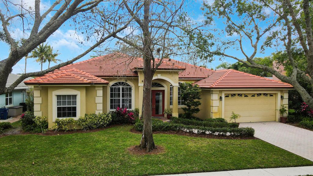 Photo of 6864 Cypress Cove Circle, Jupiter, FL 33458 (MLS # R10970542)