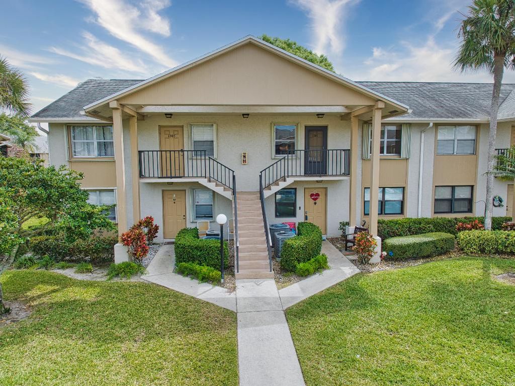 Photo of 3151 SE Aster Lane #1306, Stuart, FL 34994 (MLS # R10963677)