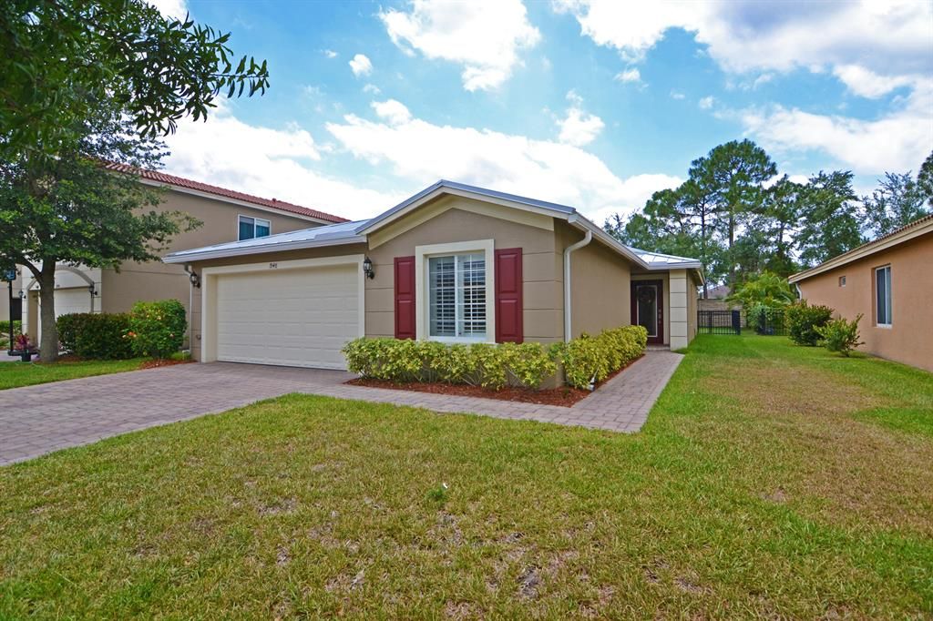 Photo of 1948 SW Jamesport Drive, Port Saint Lucie, FL 34953 (MLS # R10715499)