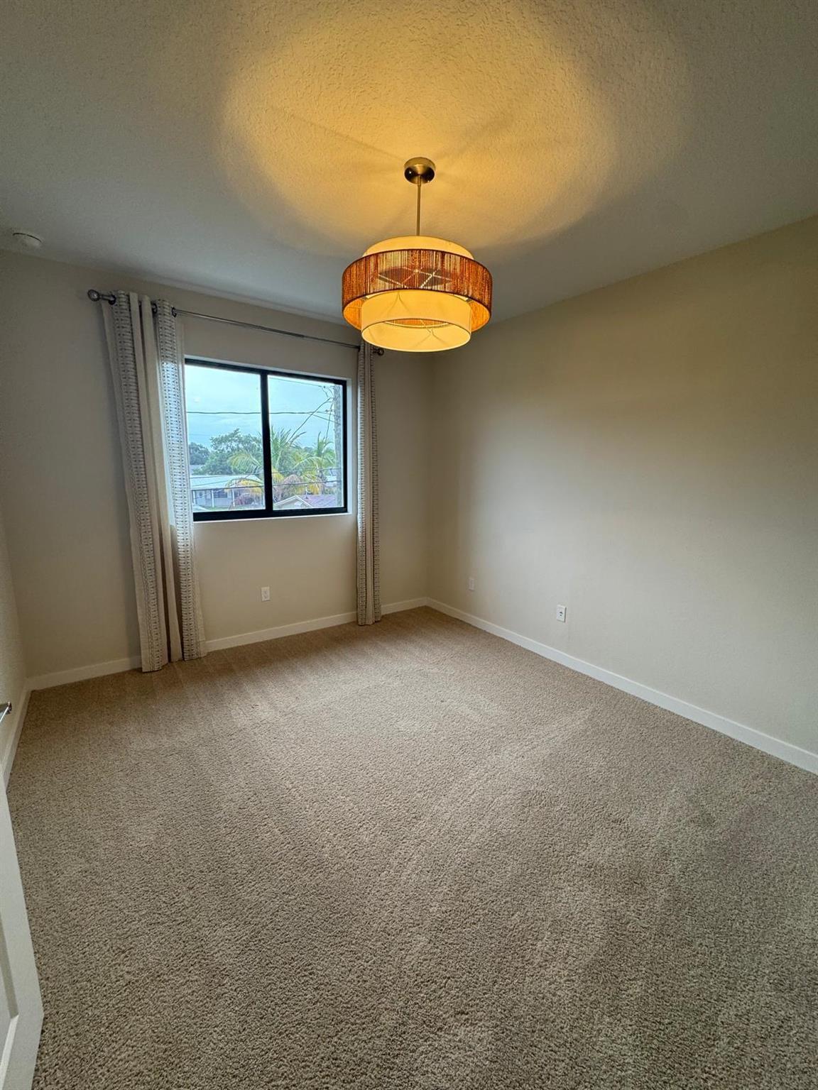 HAVERHILL COURTS - Residential Lease