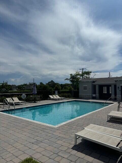 HAVERHILL COURTS - Residential Lease