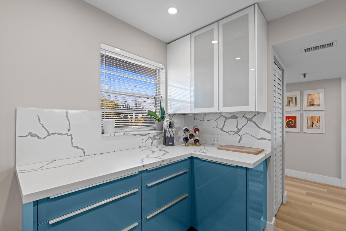 BOCA TEECA CONDO 9 - Residential