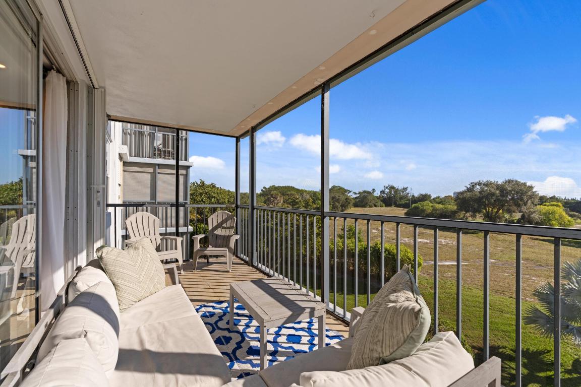 BOCA TEECA CONDO 9 - Residential