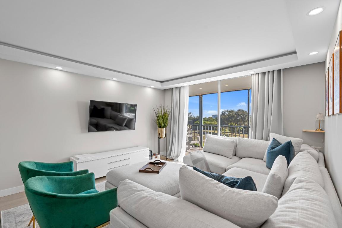 BOCA TEECA CONDO 9 - Residential