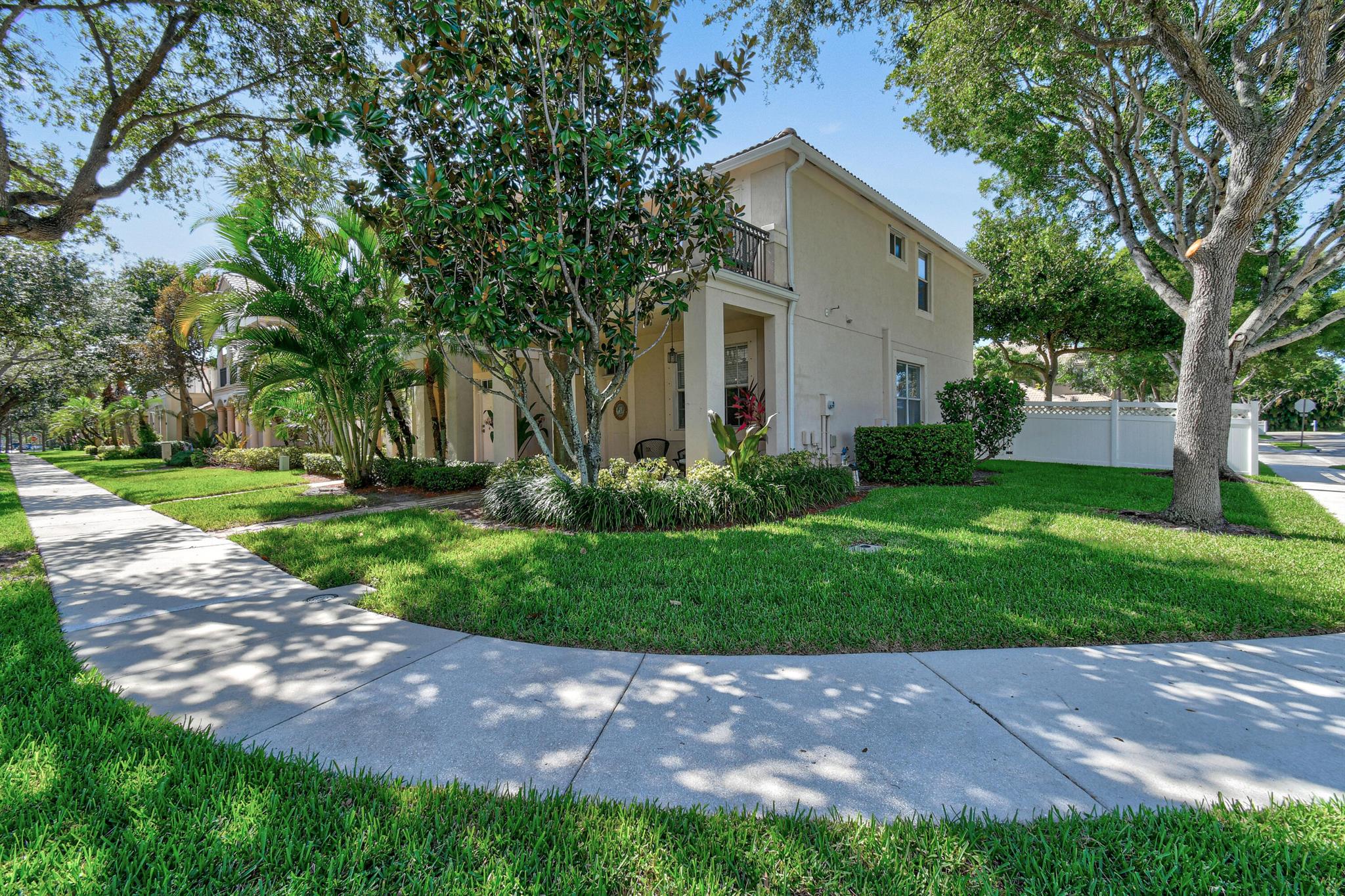 8043 Murano Circle