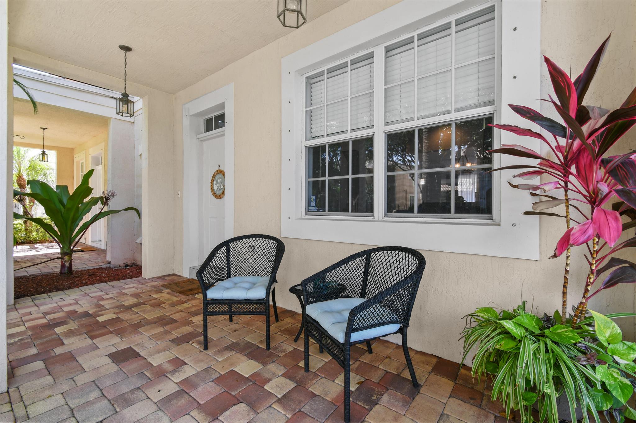 8043 Murano Circle, Palm Beach Gardens, FL, 33418/$499,000 4 8043 Murano Circle