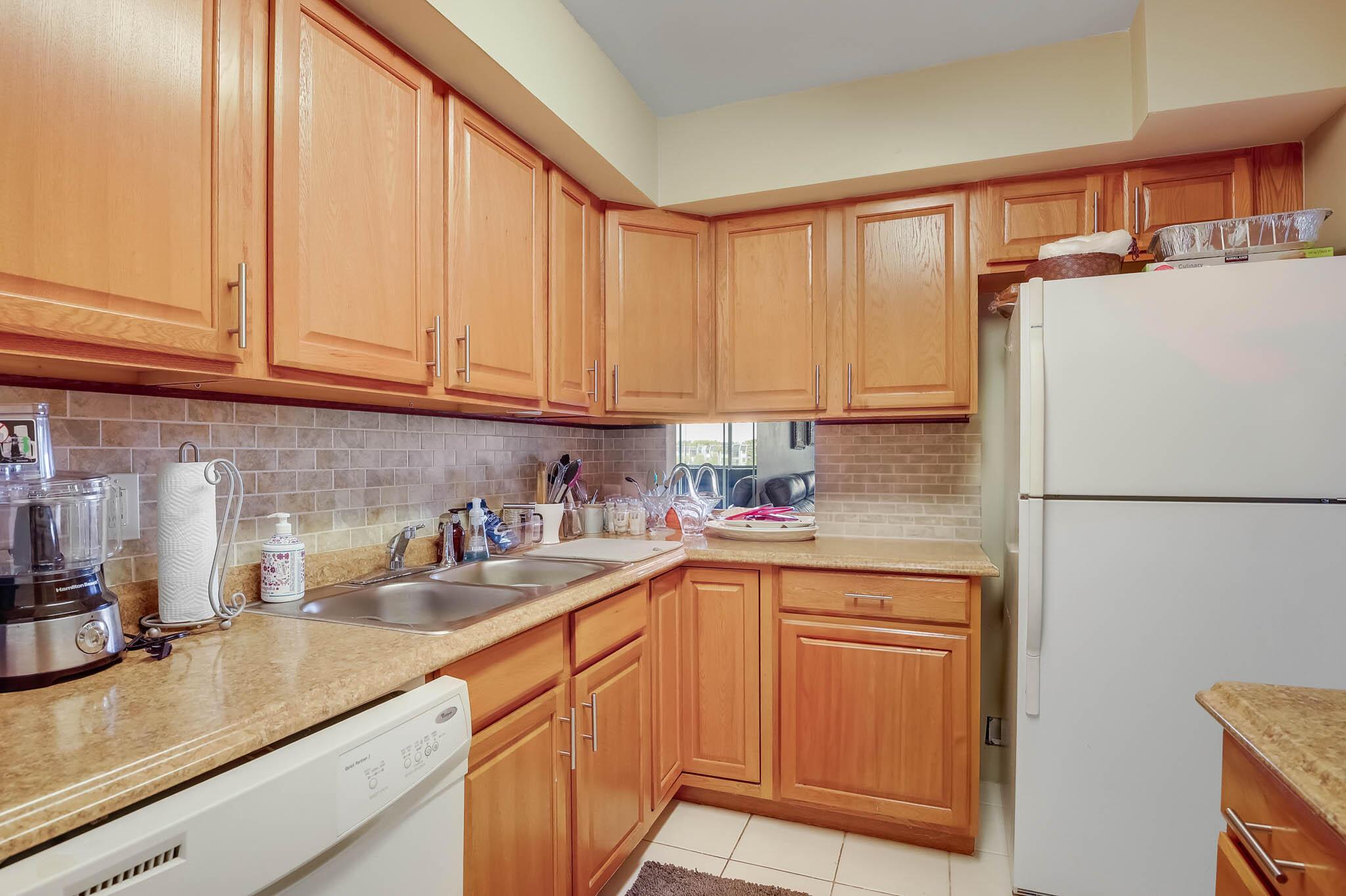 FOUNTAINS OF PALM BEACH C - Residential