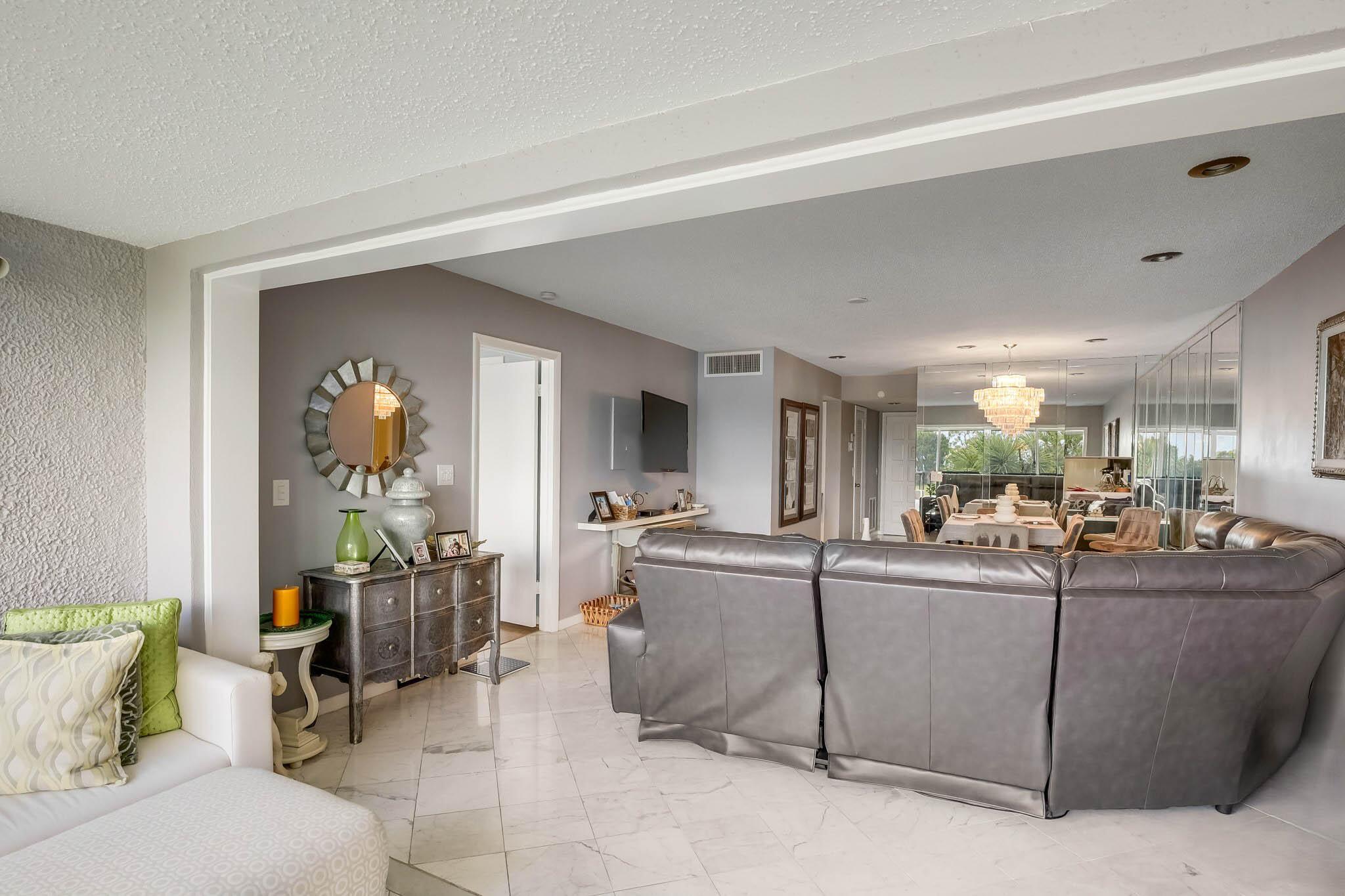 FOUNTAINS OF PALM BEACH C - Residential