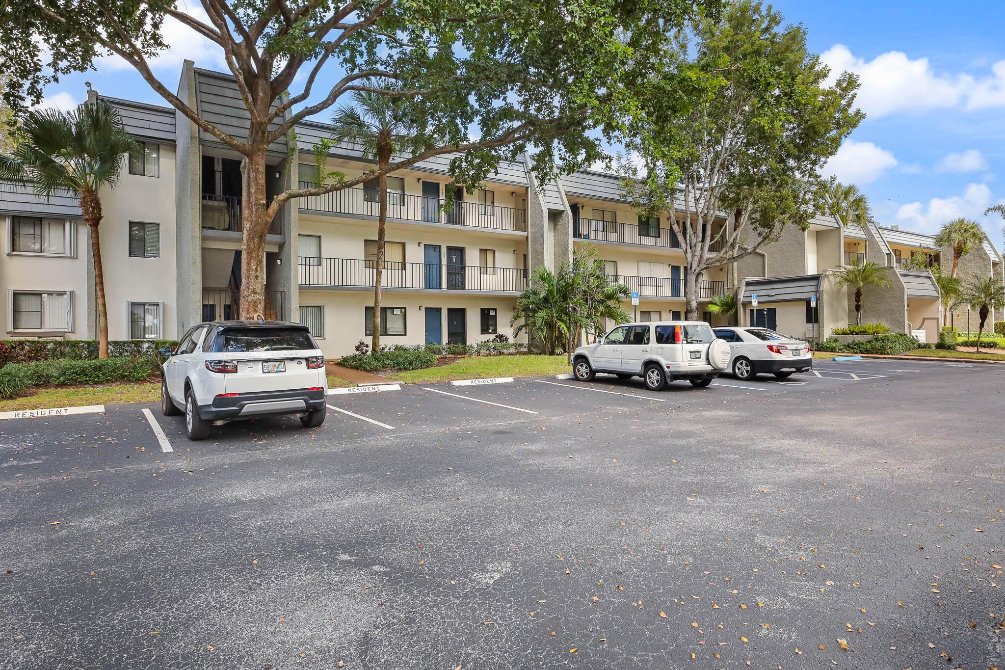 FOUNTAINS OF PALM BEACH C - Residential