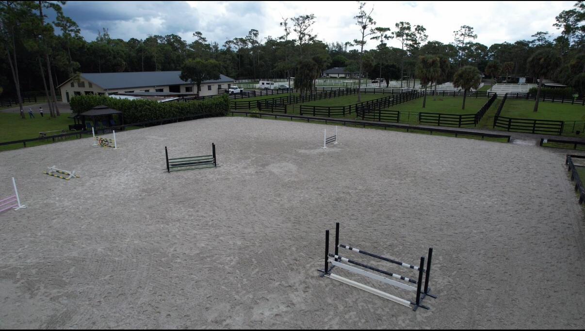 LOXAHATCHEE GROVES - Residential Lease