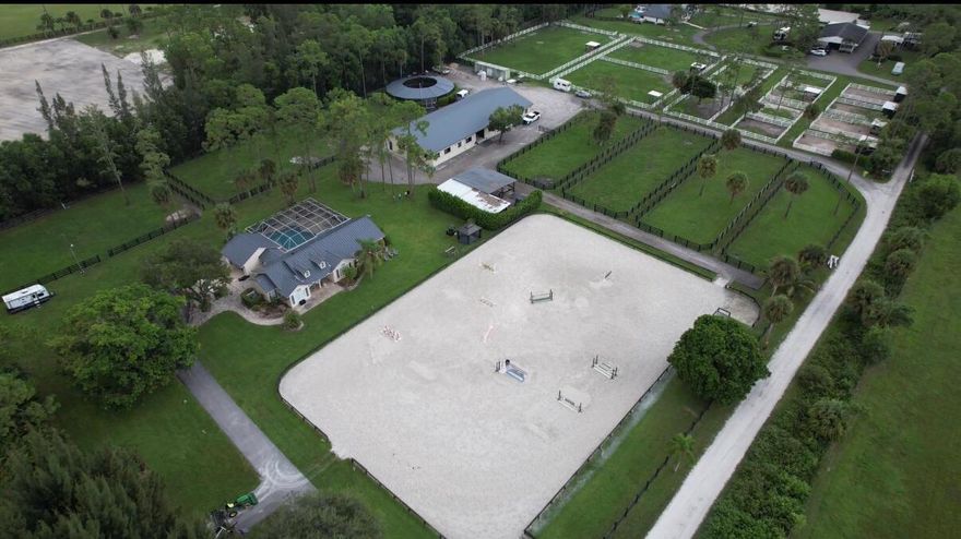 EQUESTRIAN STABLES Available for rent. This stunning barn has 10 -/+ stalls available. A beautiful covered walker, GGT footing and huge grassy paddocks! very spacious feed and tack rooms! Allow your horses to relax and enjoy oversized turnout and arena. Lots of tack up areas. GREAT LOCATION, on a quiet street just a few minutes to the show grounds. Lots of trailer parking.