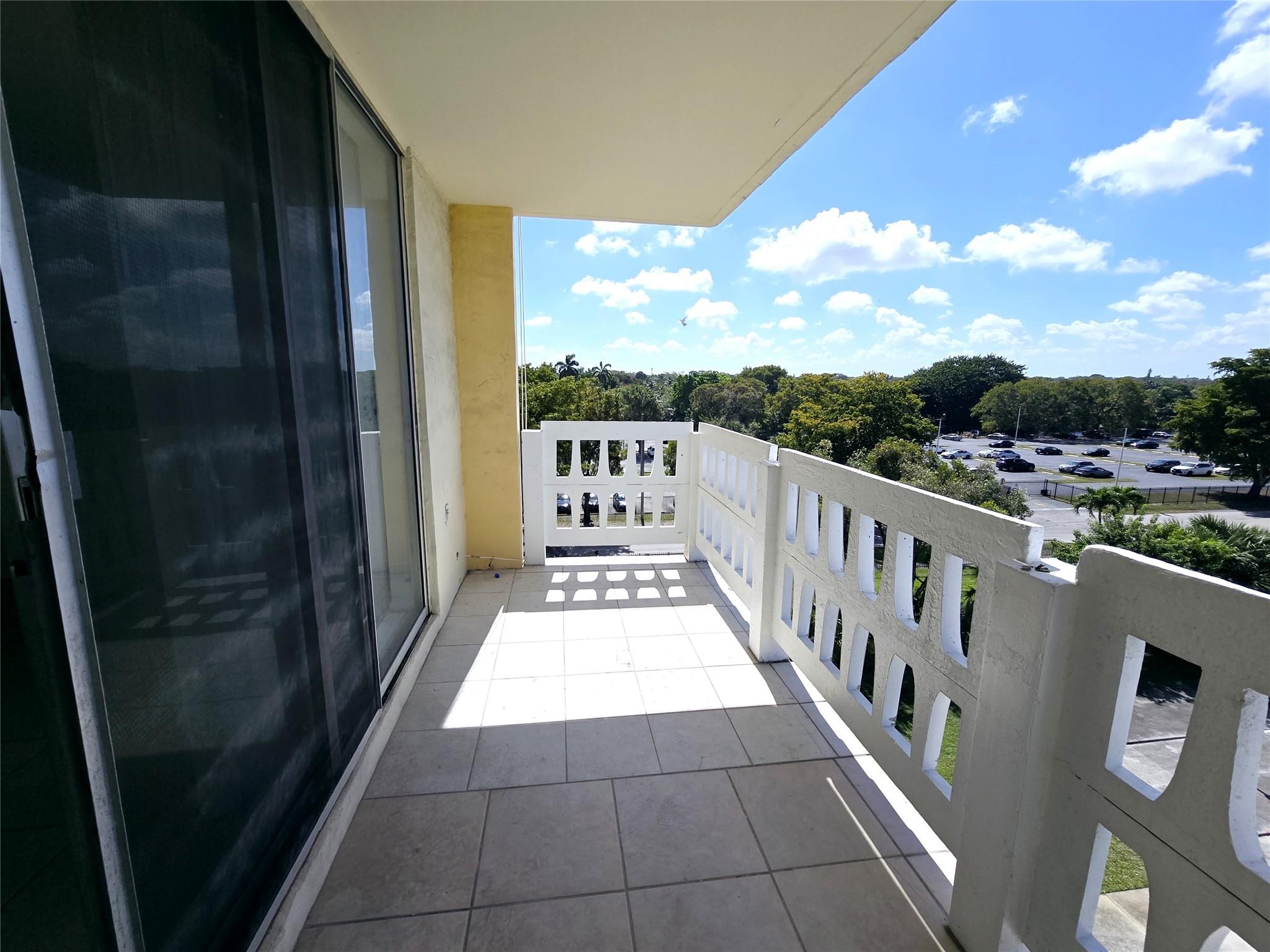 Parkway Towers Condo Bldg - Residential Lease