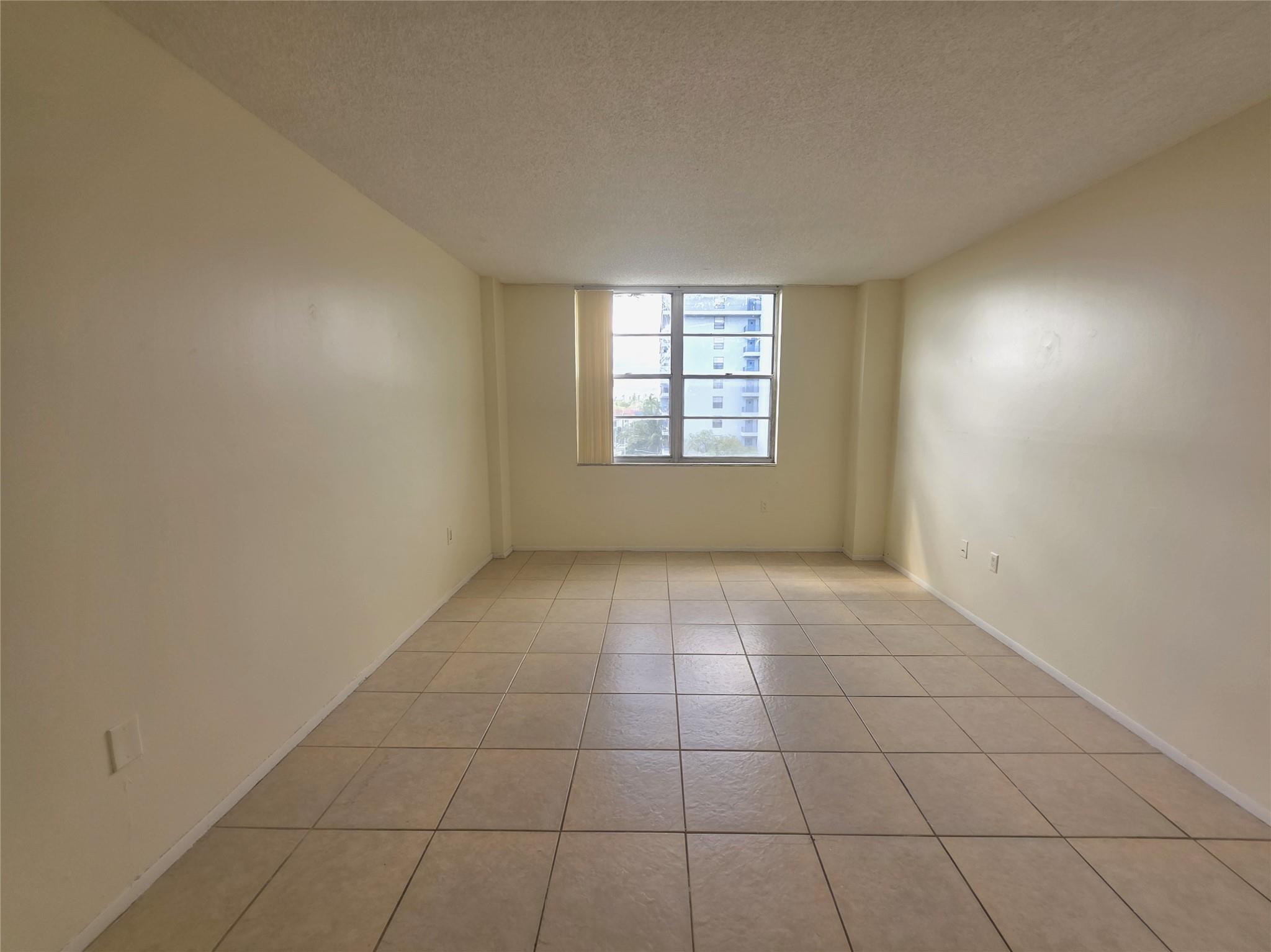 Parkway Towers Condo Bldg - Residential Lease