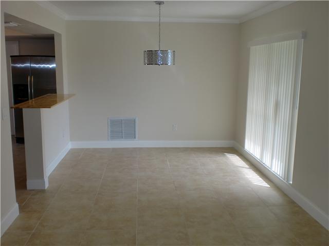 SANDALFOOT COVE SEC 2 - Residential Lease