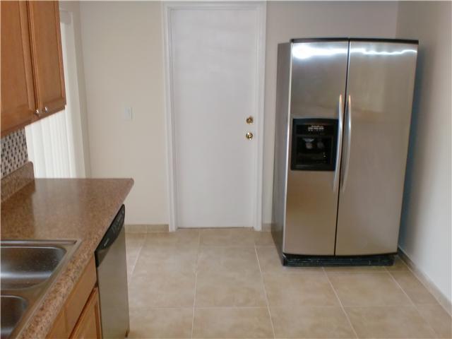 SANDALFOOT COVE SEC 2 - Residential Lease