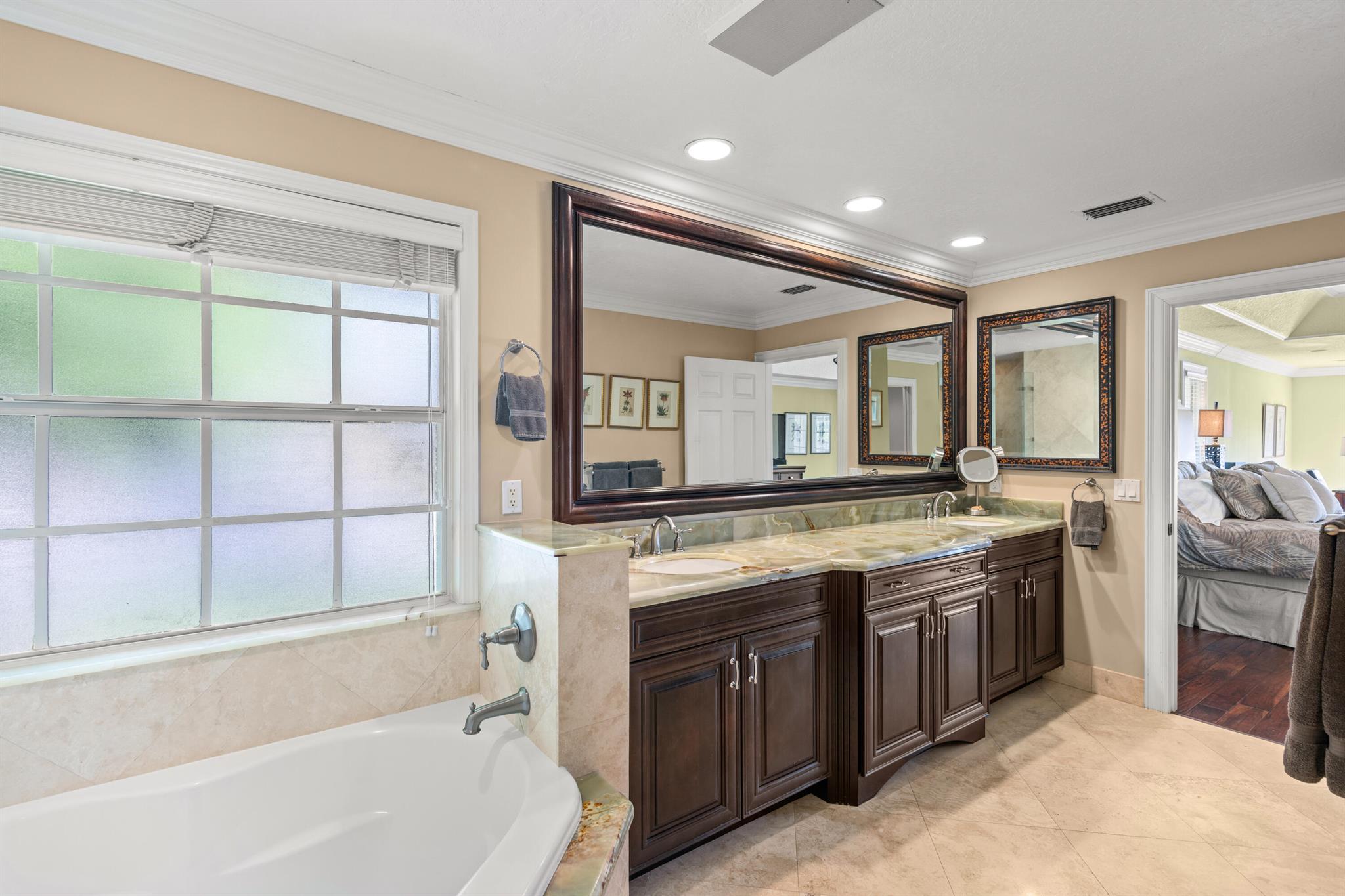 GREENVIEW COVE OF WELLING - Residential Lease