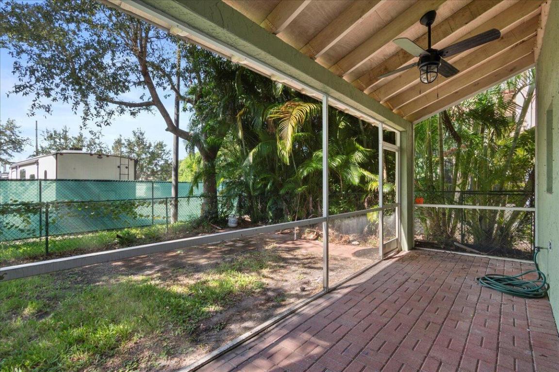 WOODBINE PAR E - Residential Lease