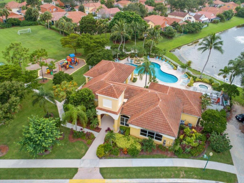 WOODBINE PAR E - Residential Lease