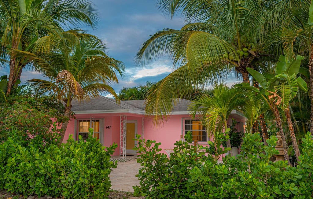 Photo of 247 SE 3RD Avenue, Delray Beach, FL 33483 (MLS # B26076755)
