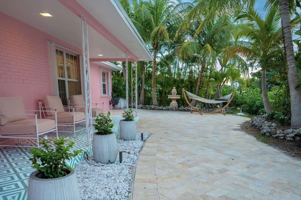 Photo of 247 SE 3RD Avenue, Delray Beach, FL 33483 (MLS # B26076755)