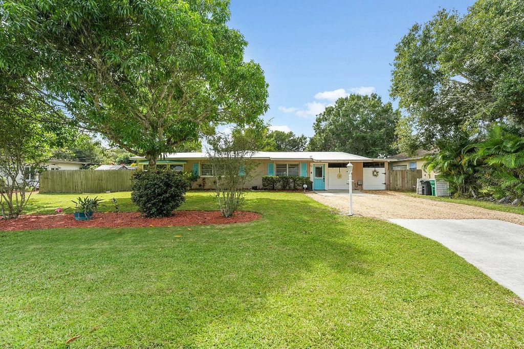 Photo of 803 Anita Street, Fort Pierce, FL 34982 (MLS # R11126336)