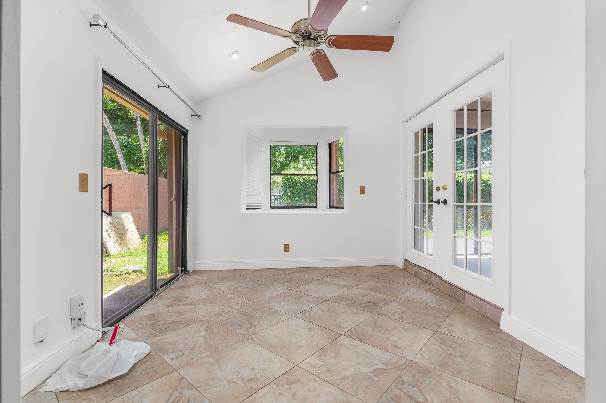 The Villages Of Hillsboro - Residential