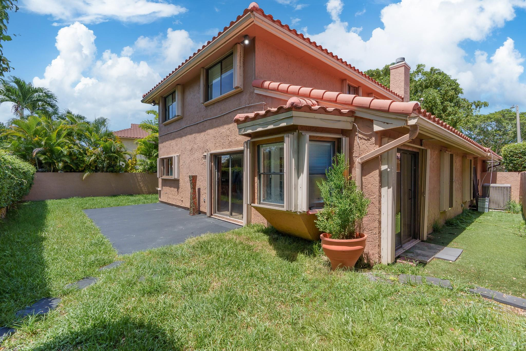 The Villages Of Hillsboro - Residential