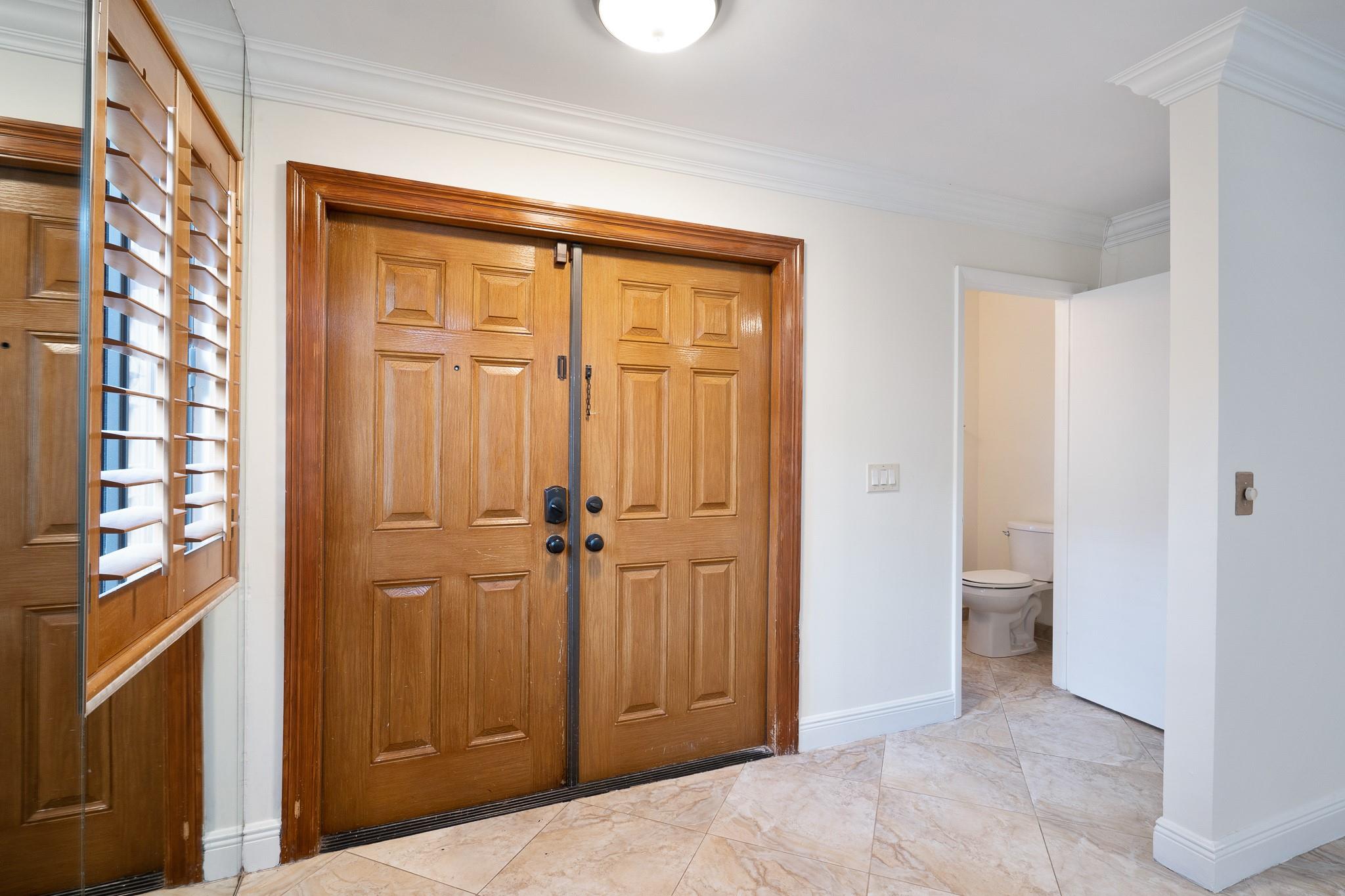 749 NW 40th Ter