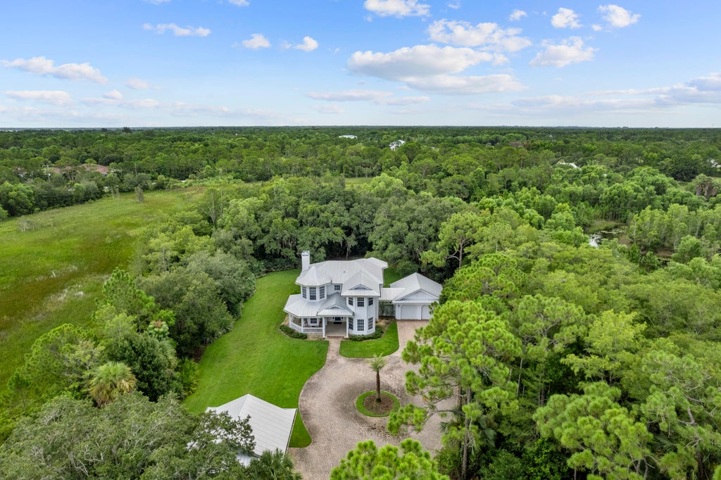Photo of 1001 SE Ranch Road, Jupiter, FL 33478 (MLS # R11007063)