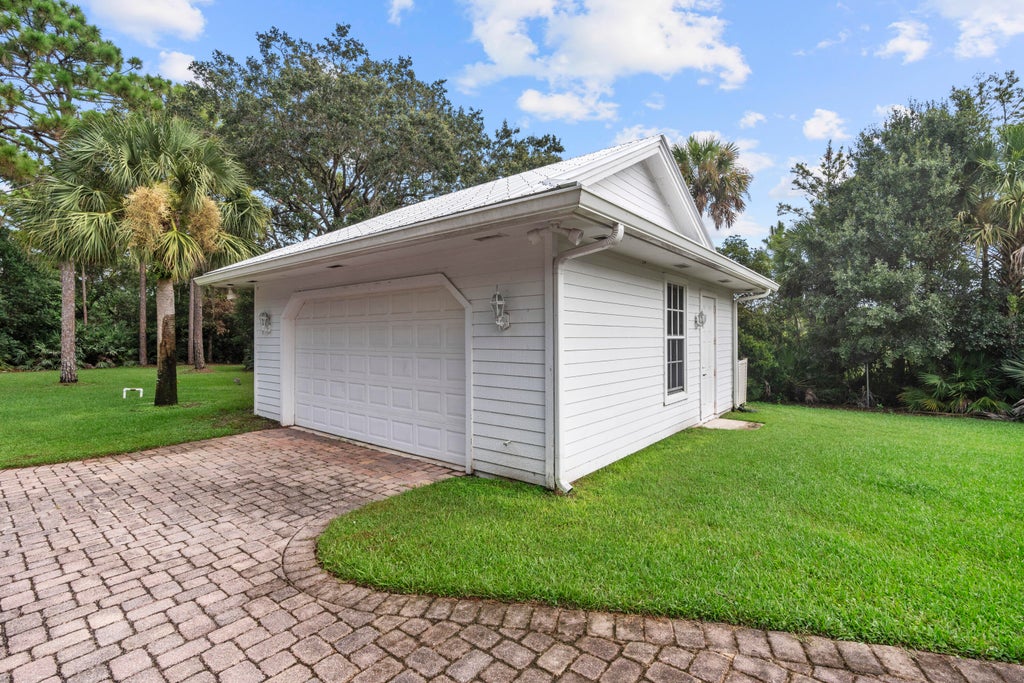 Photo of 1001 SE Ranch Road, Jupiter, FL 33478 (MLS # R11007063)