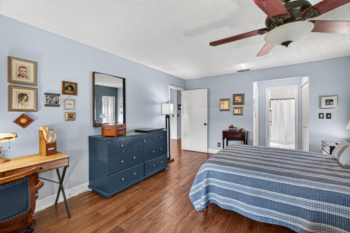 PALM GREENS AT VILLA DEL RAY CONDO - Residential