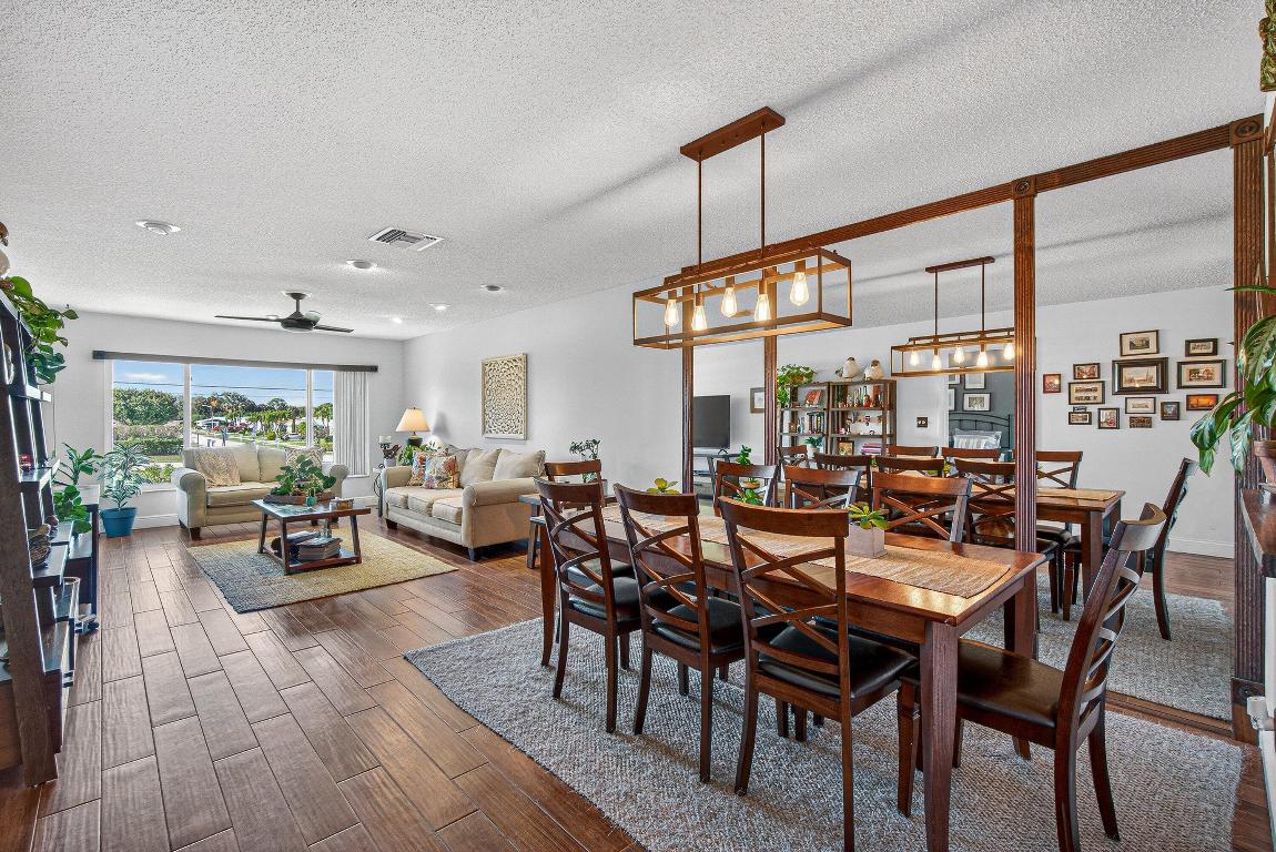 PALM GREENS AT VILLA DEL RAY CONDO - Residential