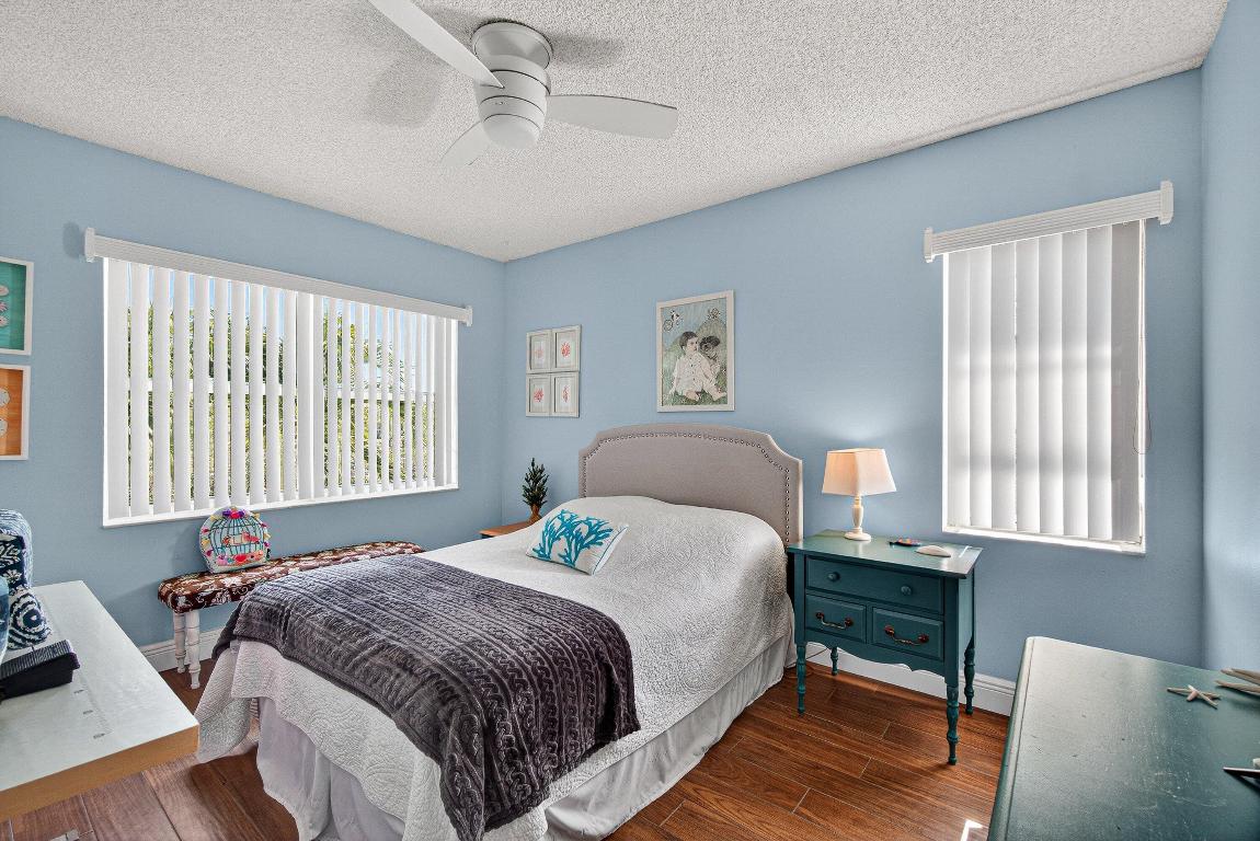 PALM GREENS AT VILLA DEL RAY CONDO - Residential